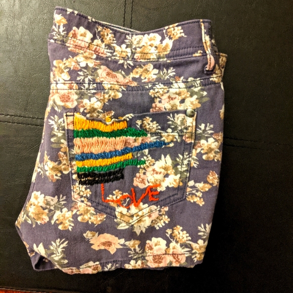 Westside Pants - Boutique Boho floral Bespoke embroidered shorts hippie vintage